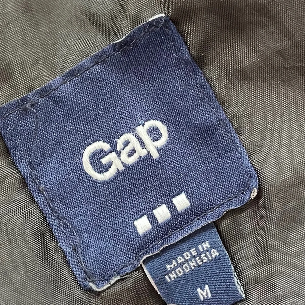 Gap | Women’s Black Medium Lightweight Soft Winter Jacket with Zipper & Buttons